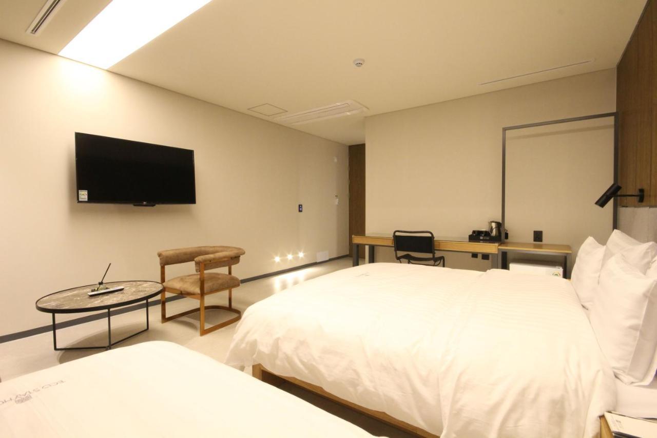 Hotel Eco stay Jeonju Esterno foto